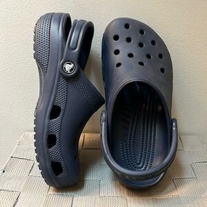 NWOT -  Brand New - Navy classic Crocs - size 4 big boys